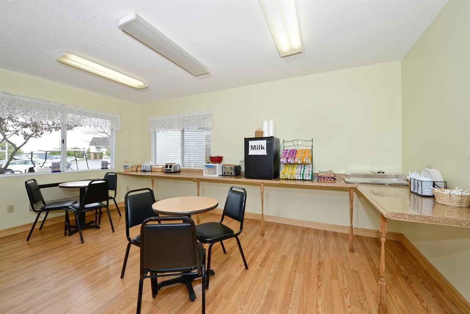 Americas Best Value Inn Saint Ignace Eksteriør bilde