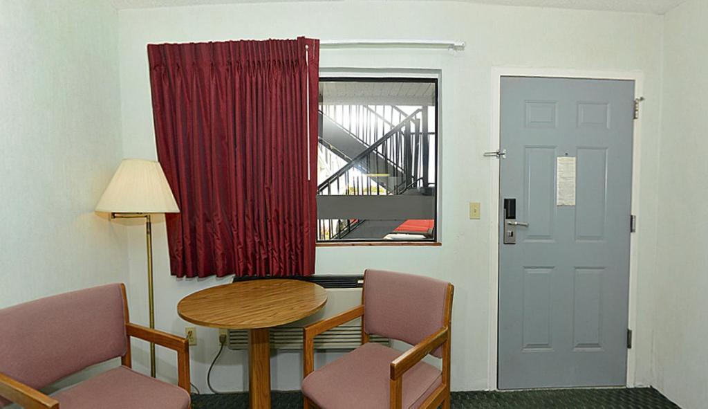 Americas Best Value Inn Saint Ignace Eksteriør bilde