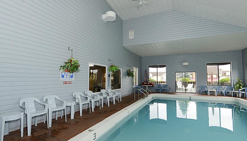 Americas Best Value Inn Saint Ignace Eksteriør bilde