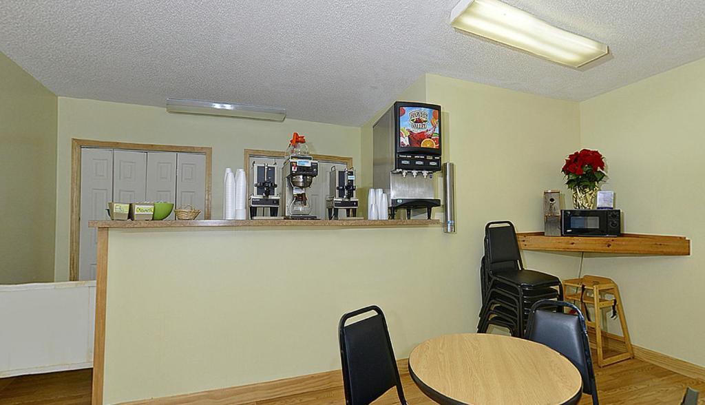 Americas Best Value Inn Saint Ignace Eksteriør bilde